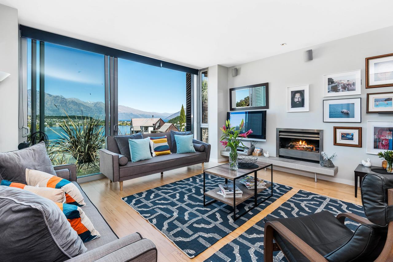 Swiss-Belsuites Pounamu Queenstown Exterior foto A staged living room