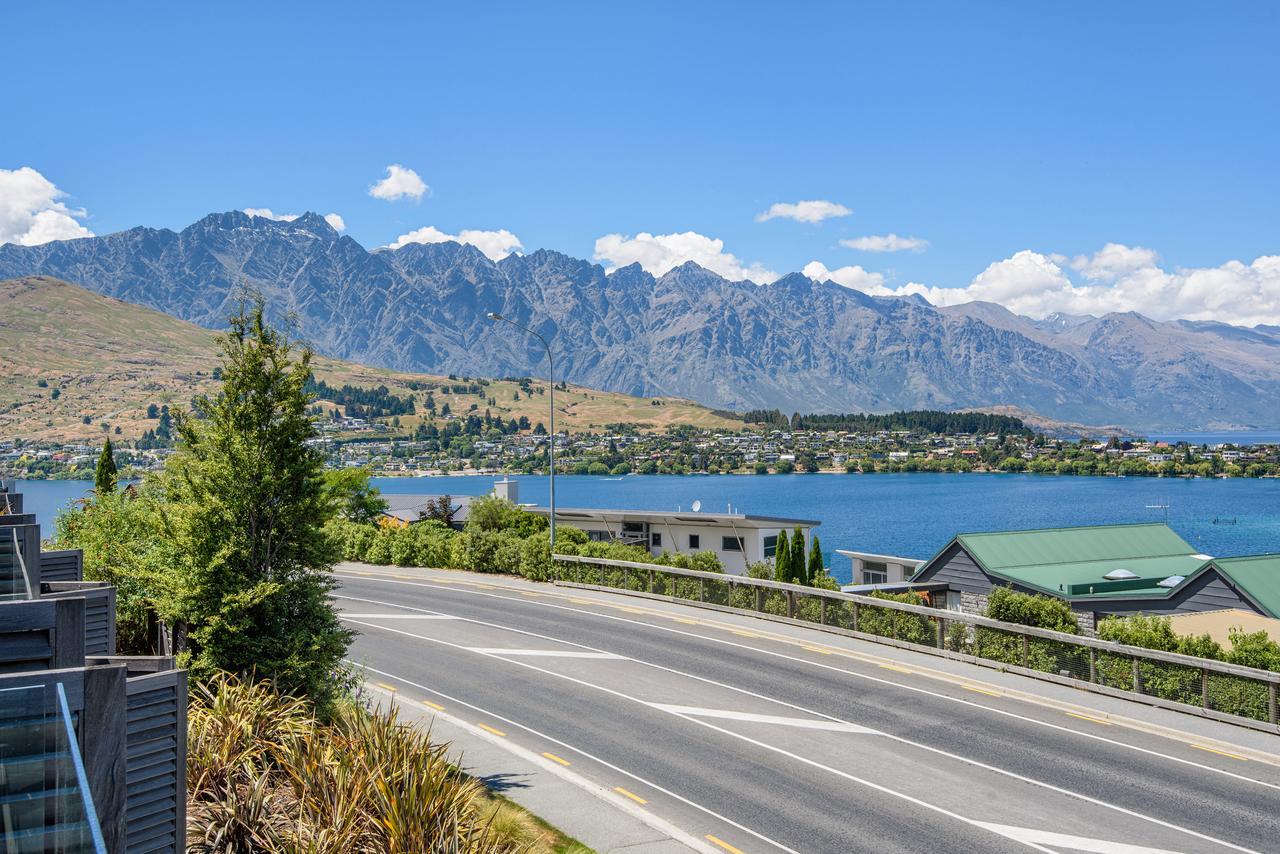 Swiss-Belsuites Pounamu Queenstown Exterior foto The Southern Alps from Queenstown